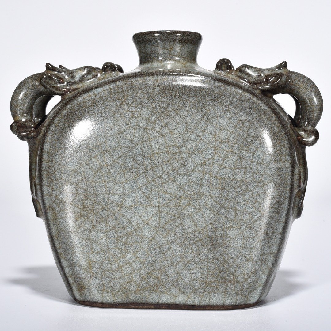 Song Dynasty xikou official kiln four-series flat vase with chilong pattern
