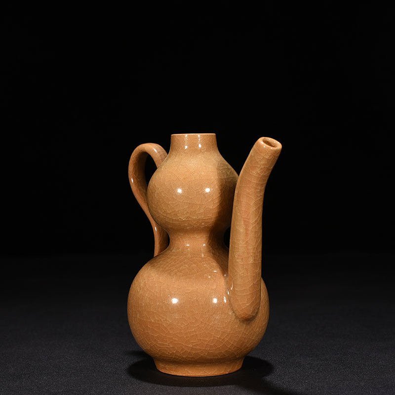 Song Dynasty fried rice-yellow glazed gourd holding pot