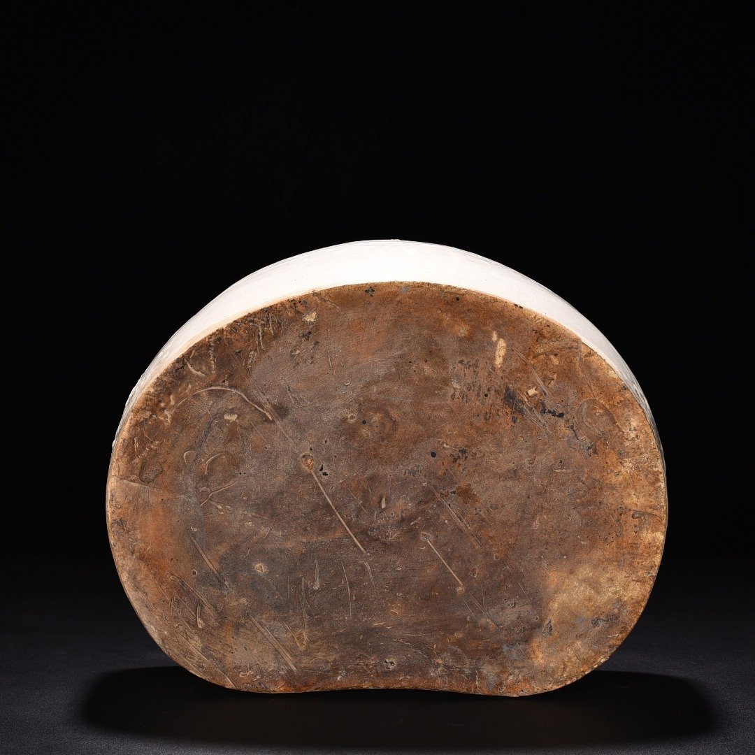 Song Dynasty Cizhou kiln carved peony flower pattern pillow