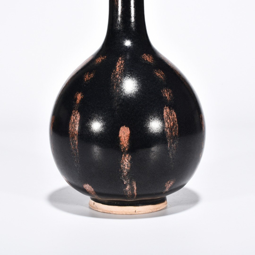 Song Dynasty Cizhou Kiln Rust-stained long-neck jade pot spring vase