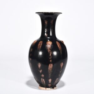 Song Dynasty Cizhou Kiln Rust-spotted drum-nail bottle