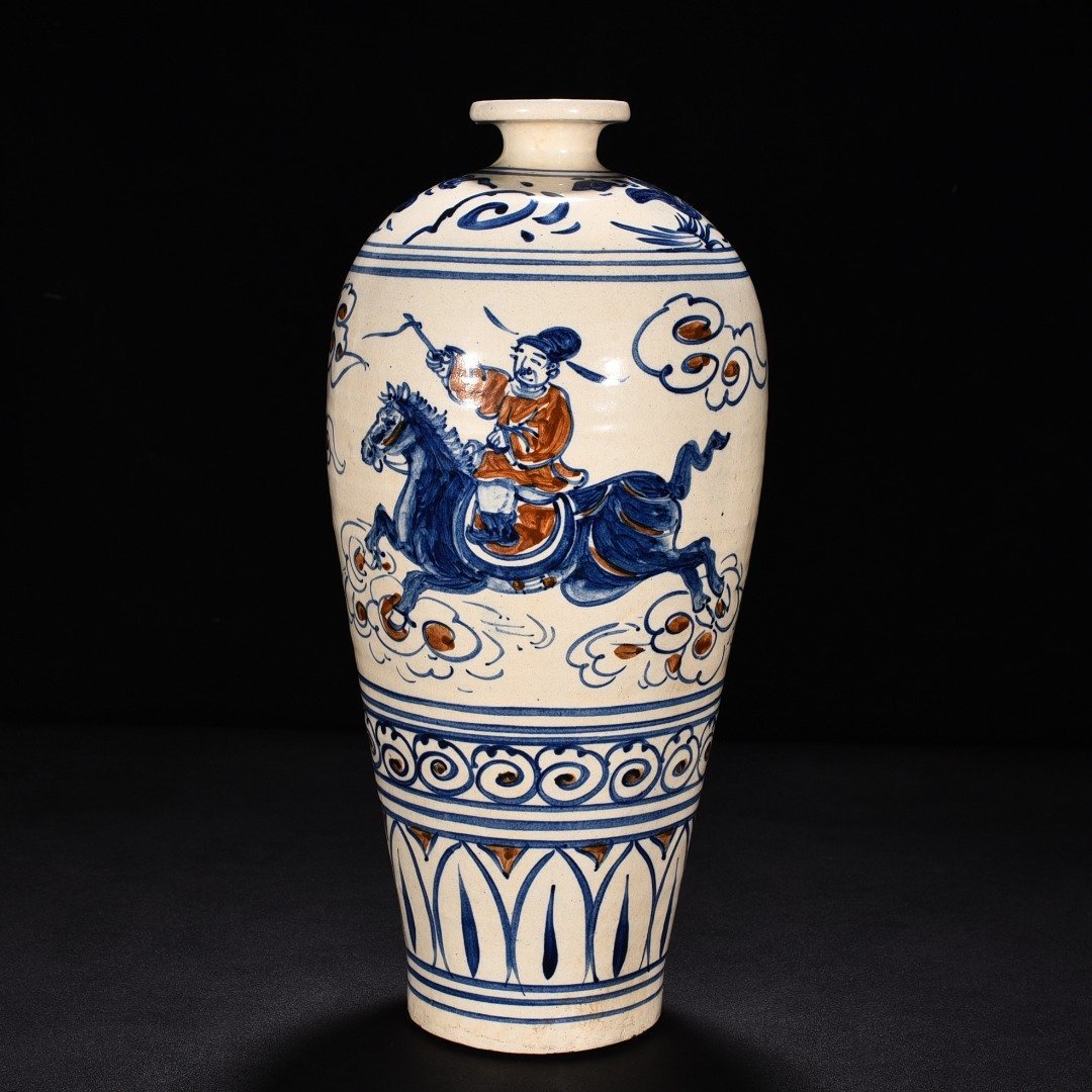 Song Dynasty Cizhou kiln blue and white plum vase