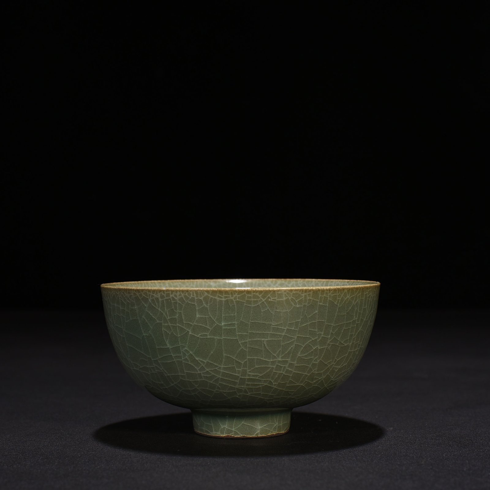 Song Dynasty Mi Color Yue Kiln Small Bowl