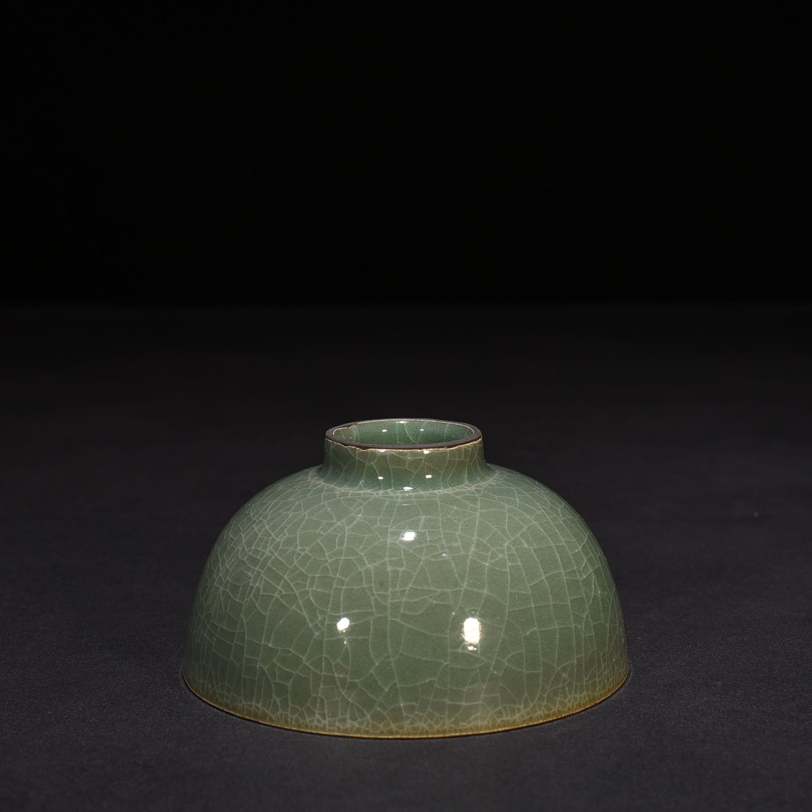 Song Dynasty Mi Color Yue Kiln Small Bowl