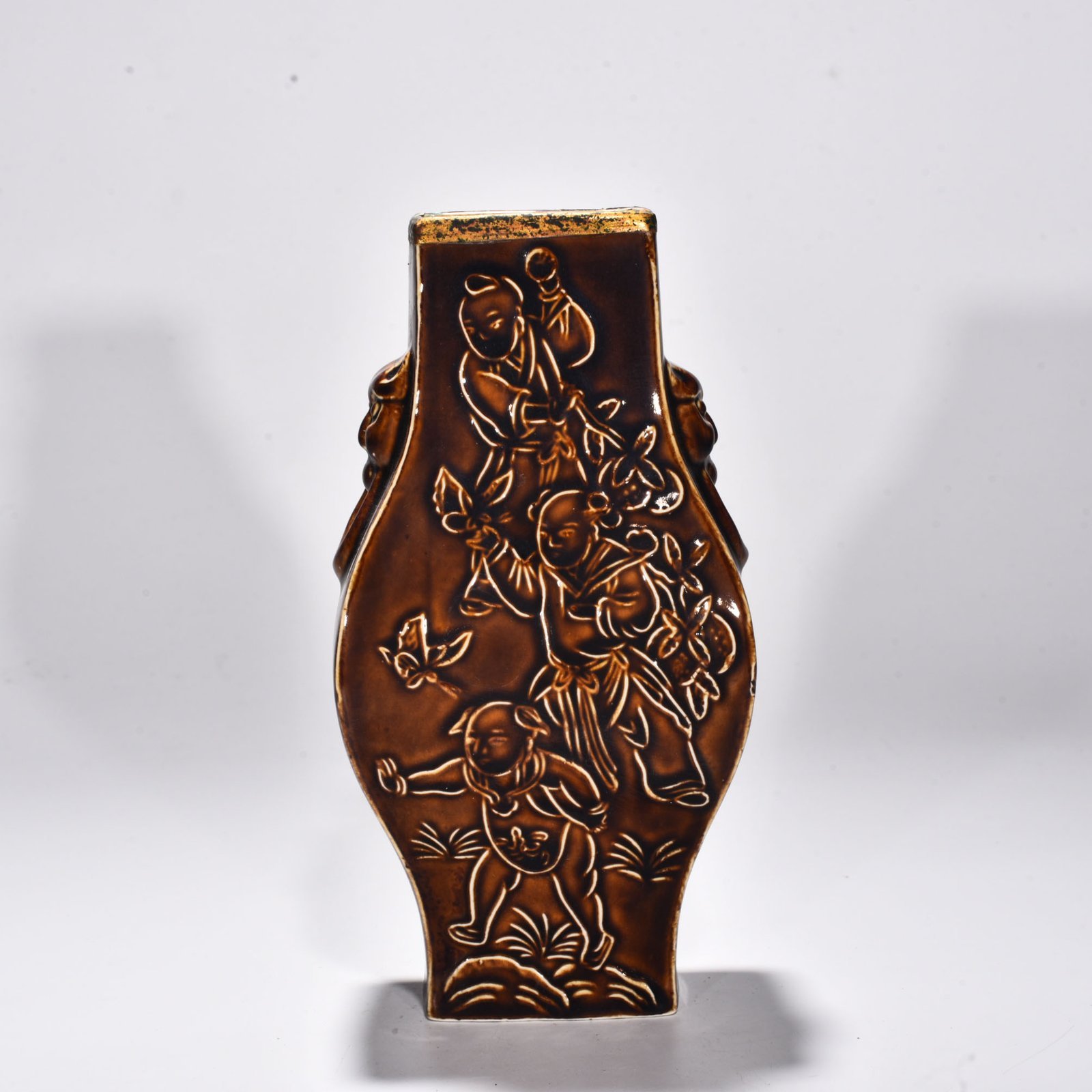 Song Dynasty Dingying infant play pattern animal ear flat bottle