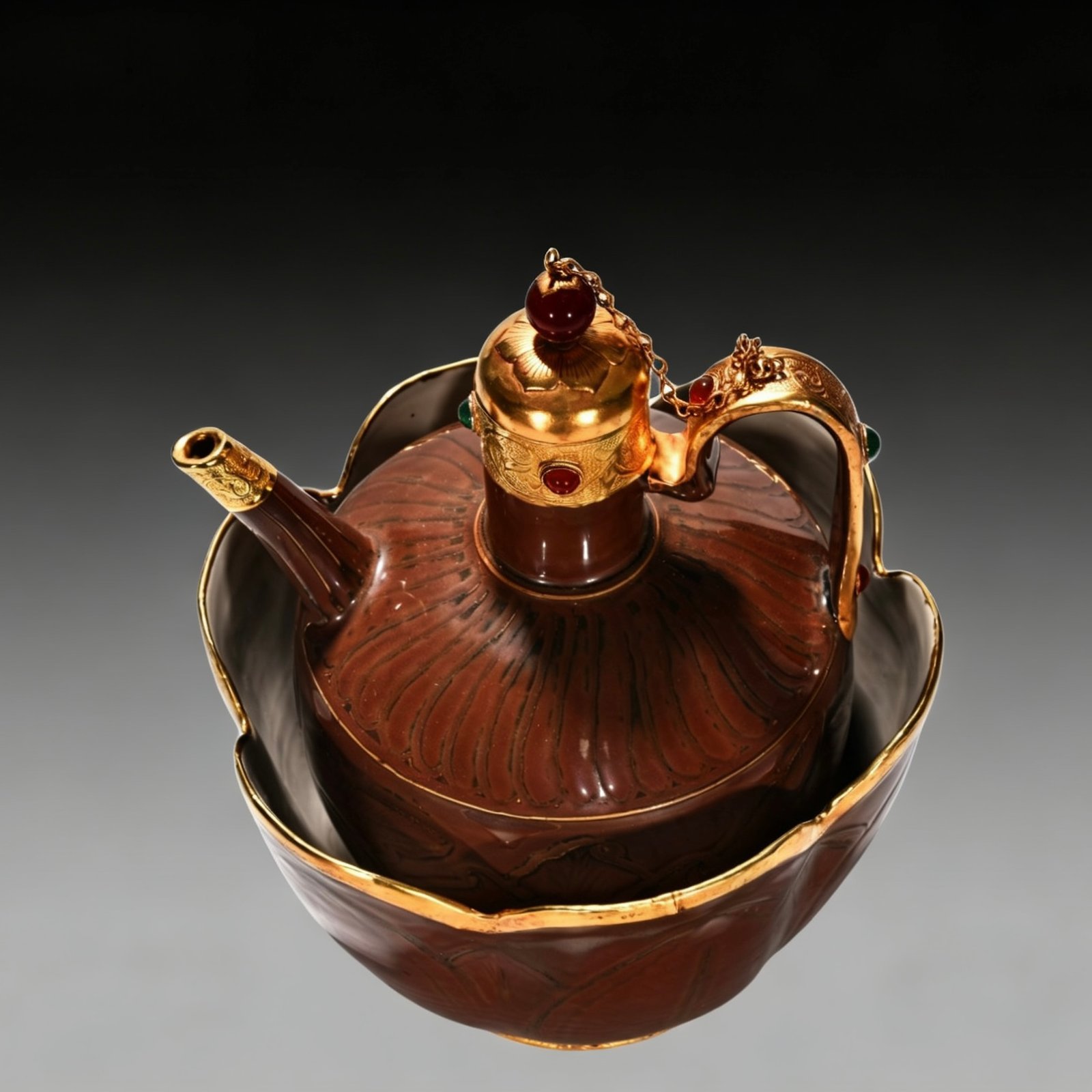 Song Dynasty Ziding banana leaf flower pattern chiseled gilt inlaid gem-set pot