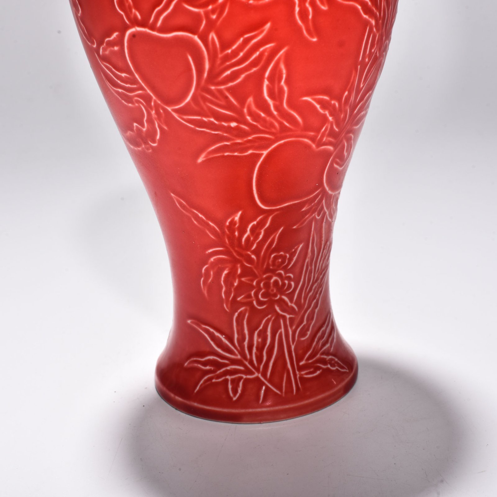 Song Dynasty Hong longevity star plum vase
