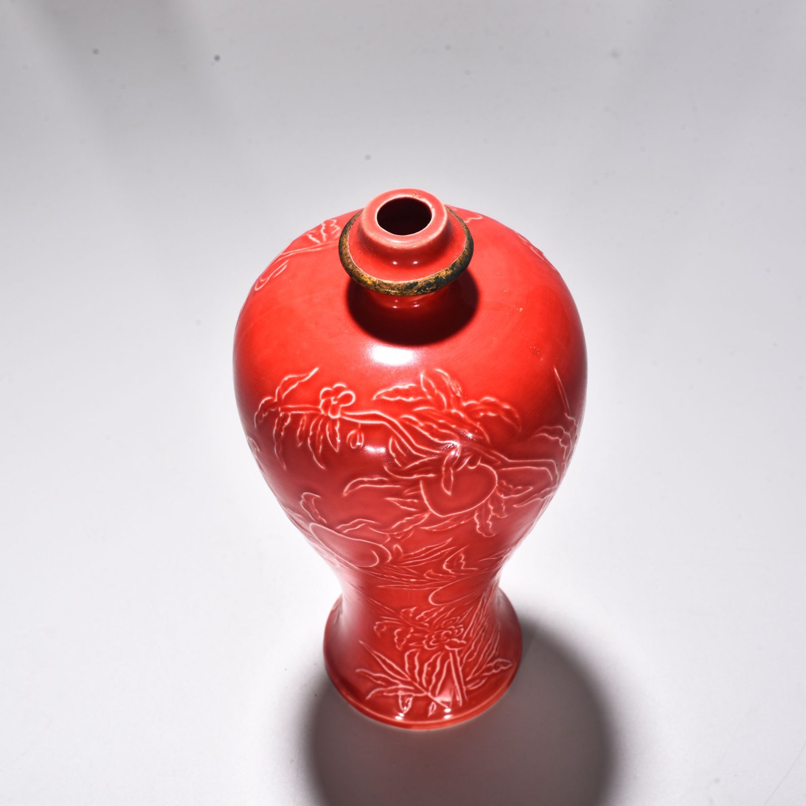 Song Dynasty Hong longevity star plum vase