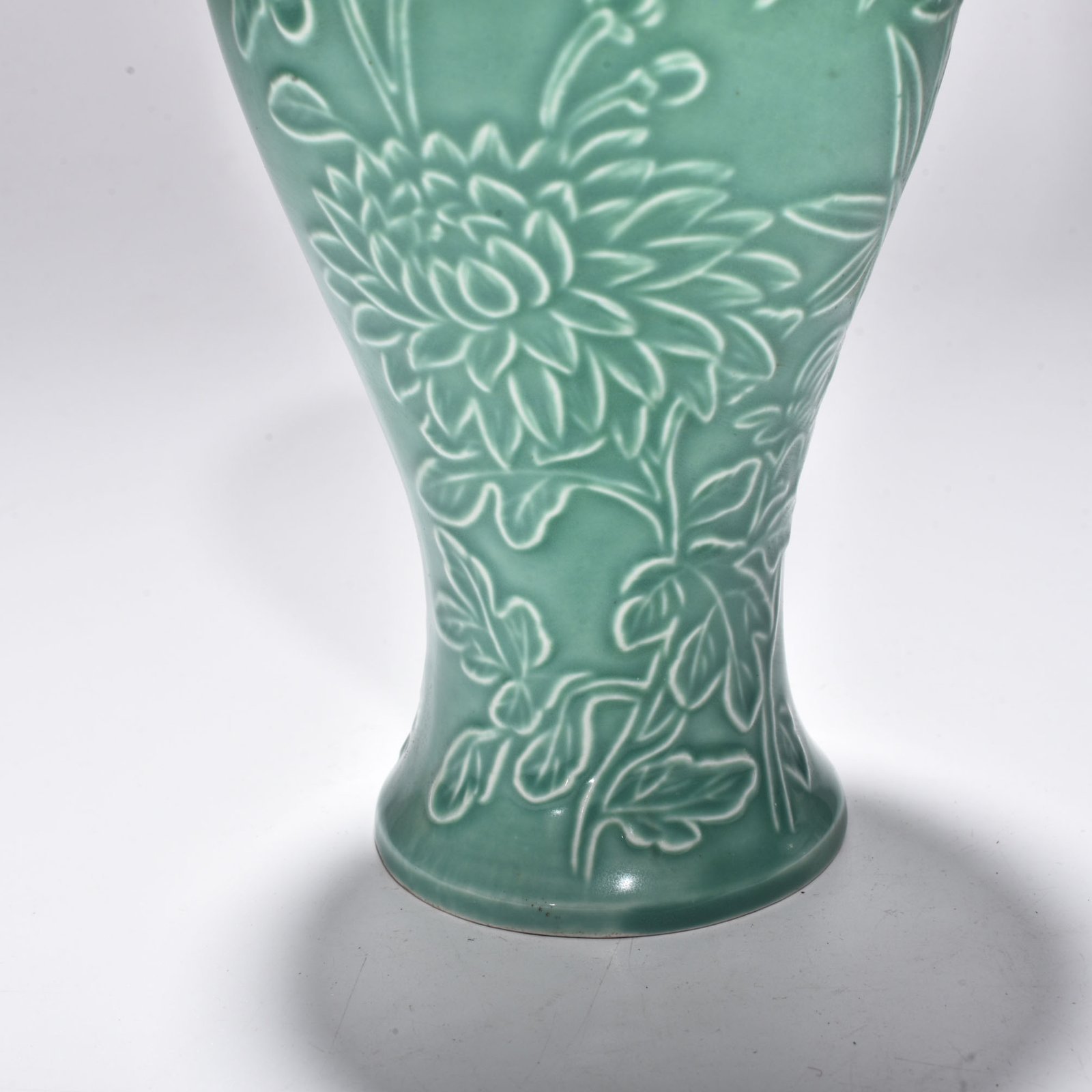 Song Dynasty Luding bamboo plum vase
