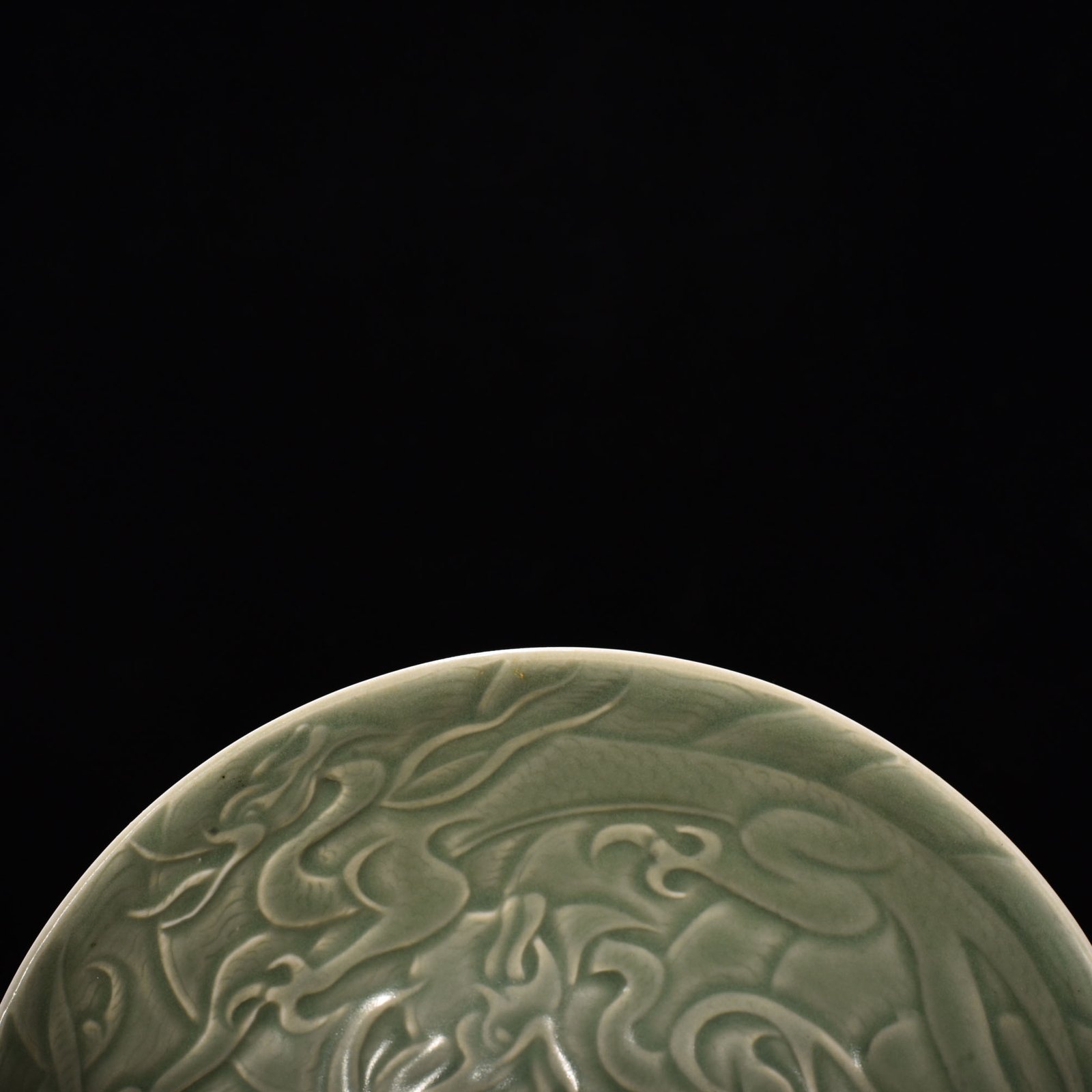 Song Dynasty Yaozhou kiln carved sea water dragon pattern bowl