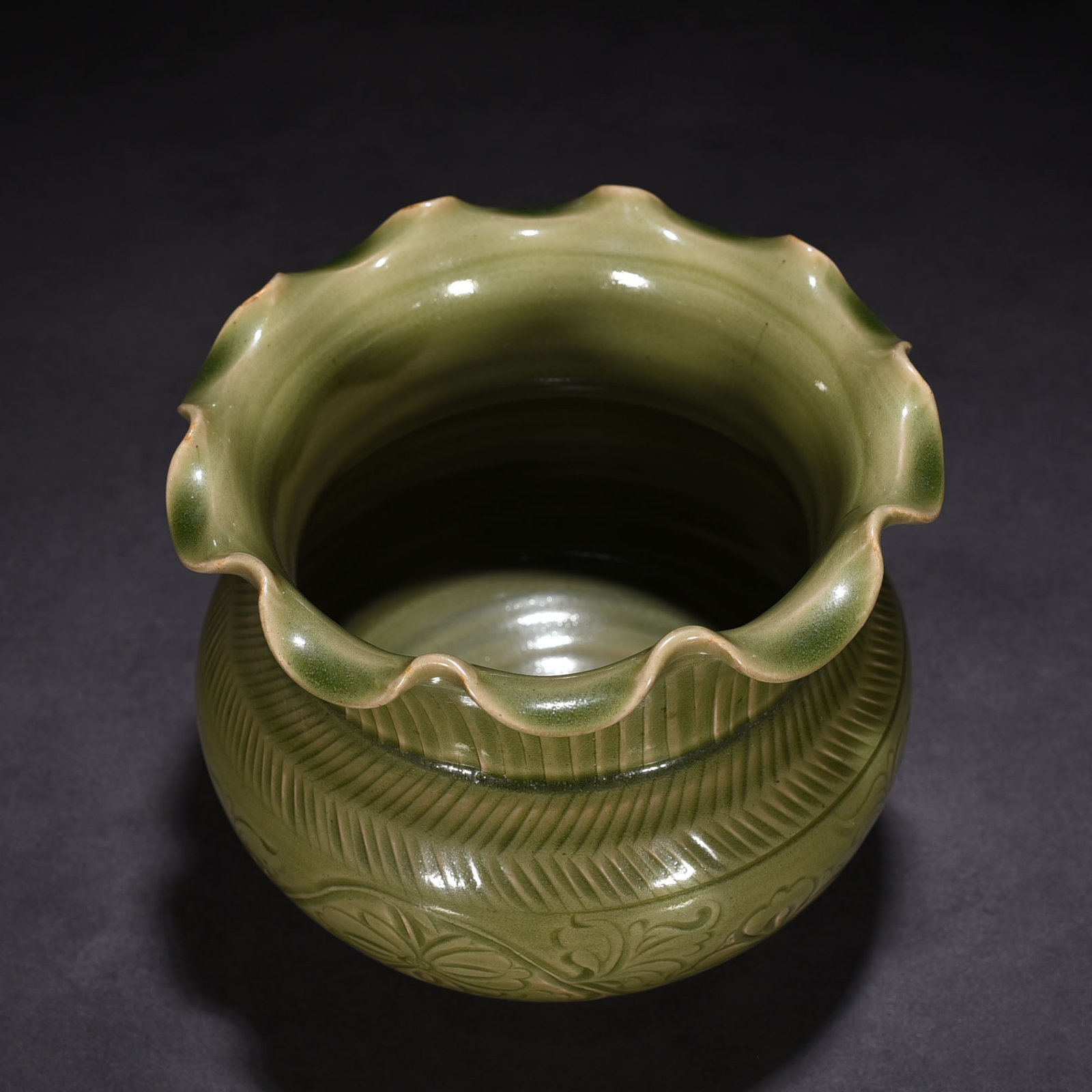 Song Dynasty Yaozhou kiln carved slag bucket with entwining branches and floral patterns