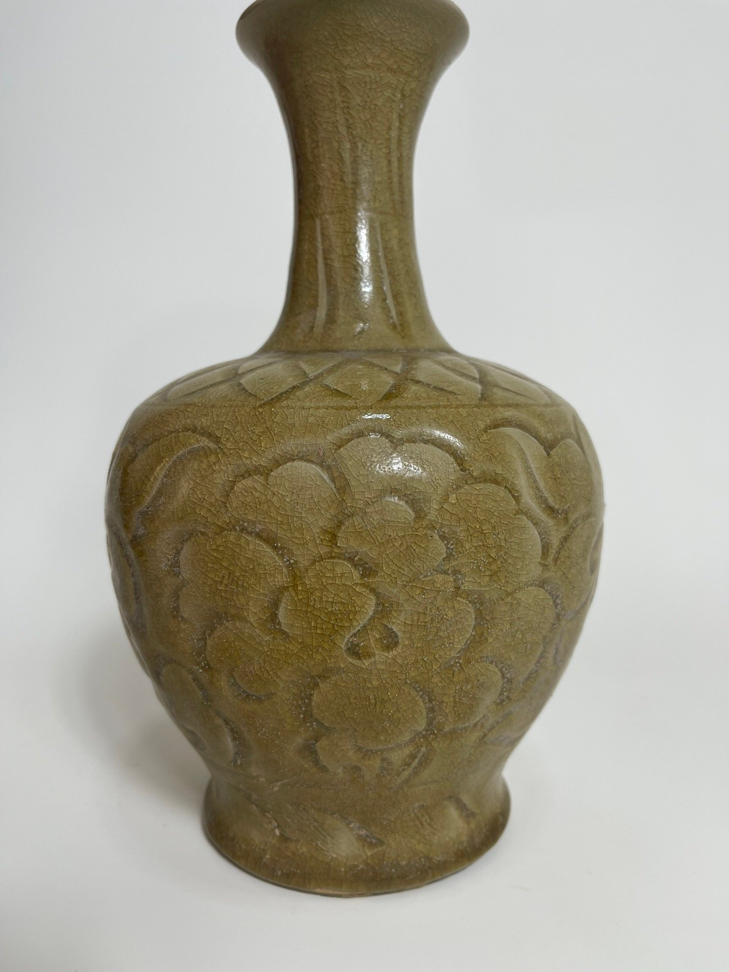 Song Dynasty Yaozhou kiln carved flower and peony vase