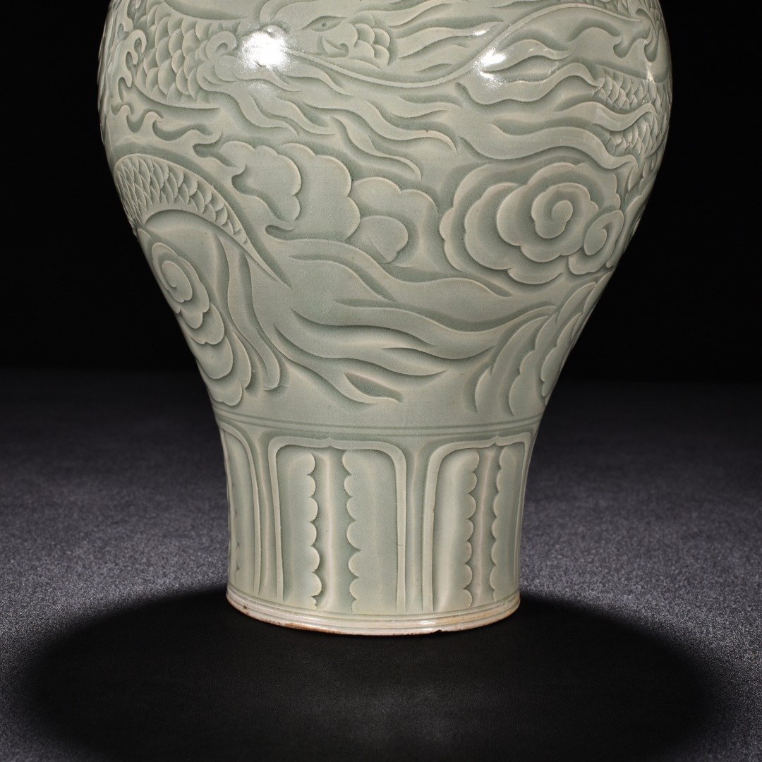 Song Dynasty Yaozhou kiln celadon plum vase with cloud and dragon patterns
