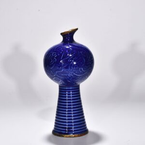 Song Dynasty blue Dingyun dragon pattern plum vase