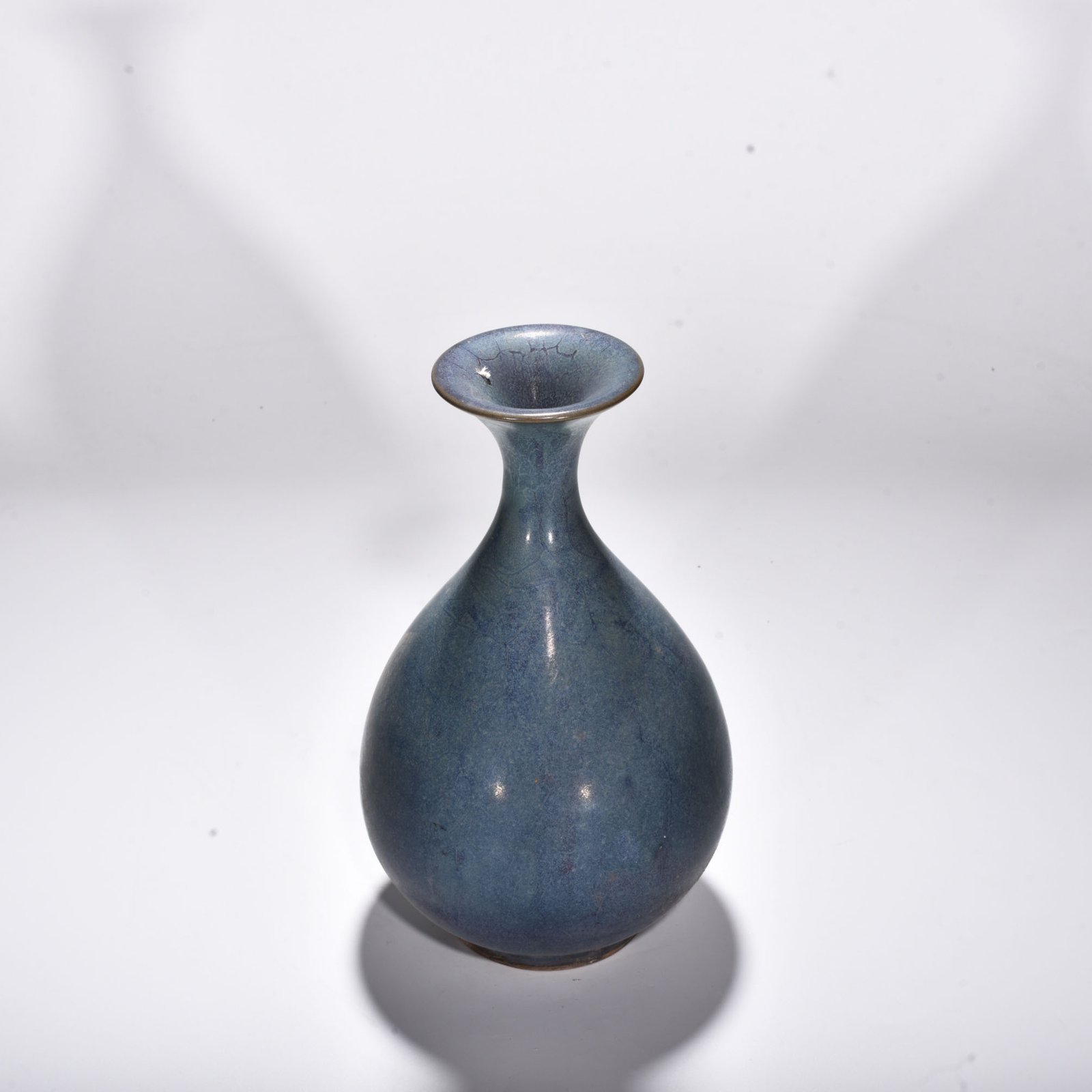 Song Dynasty Jun kiln lilac purple glaze earthworm mud pattern jade pot spring vase