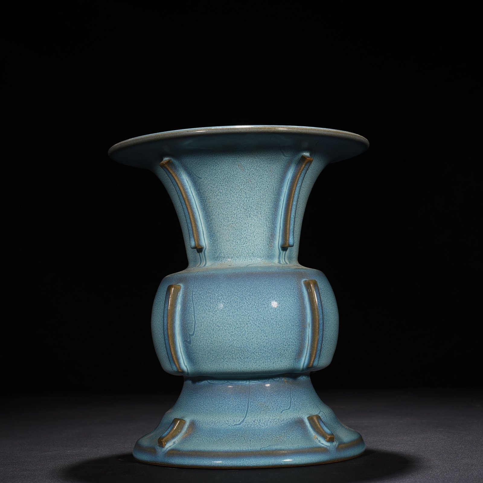 Song Dynasty Jun kiln azure glaze halberd statue with earthworm mud pattern