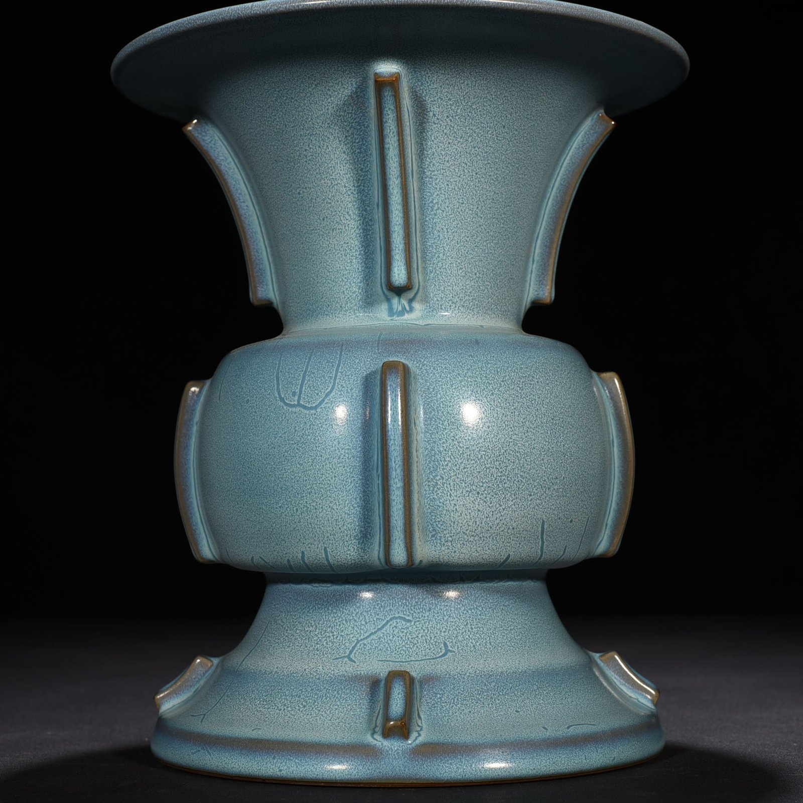 Song Dynasty Jun kiln azure glaze halberd statue with earthworm mud pattern