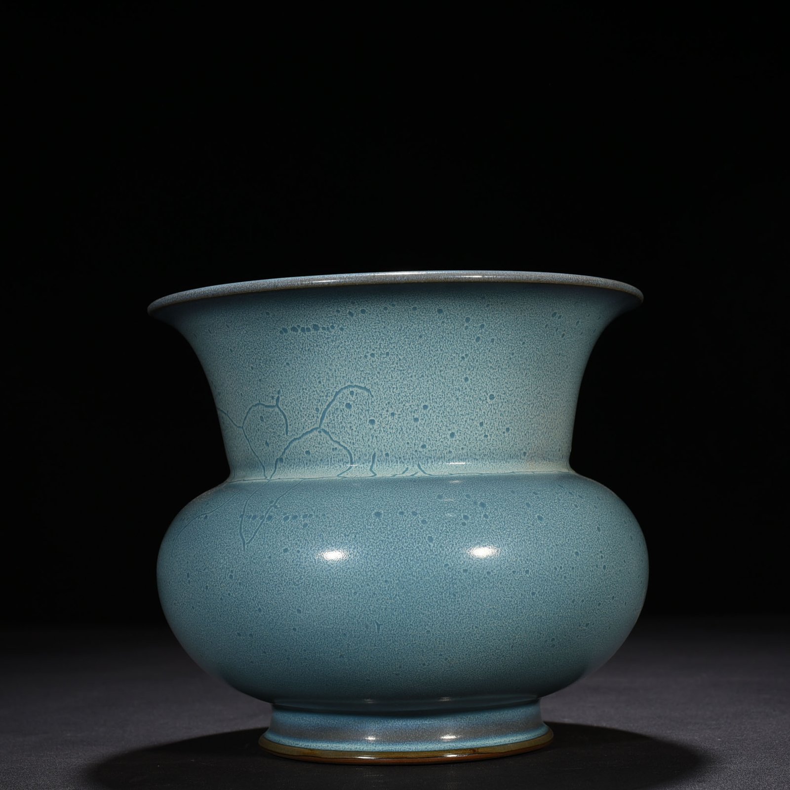Song Dynasty Jun kiln azure slag bucket flowerpot with earthworm mud pattern