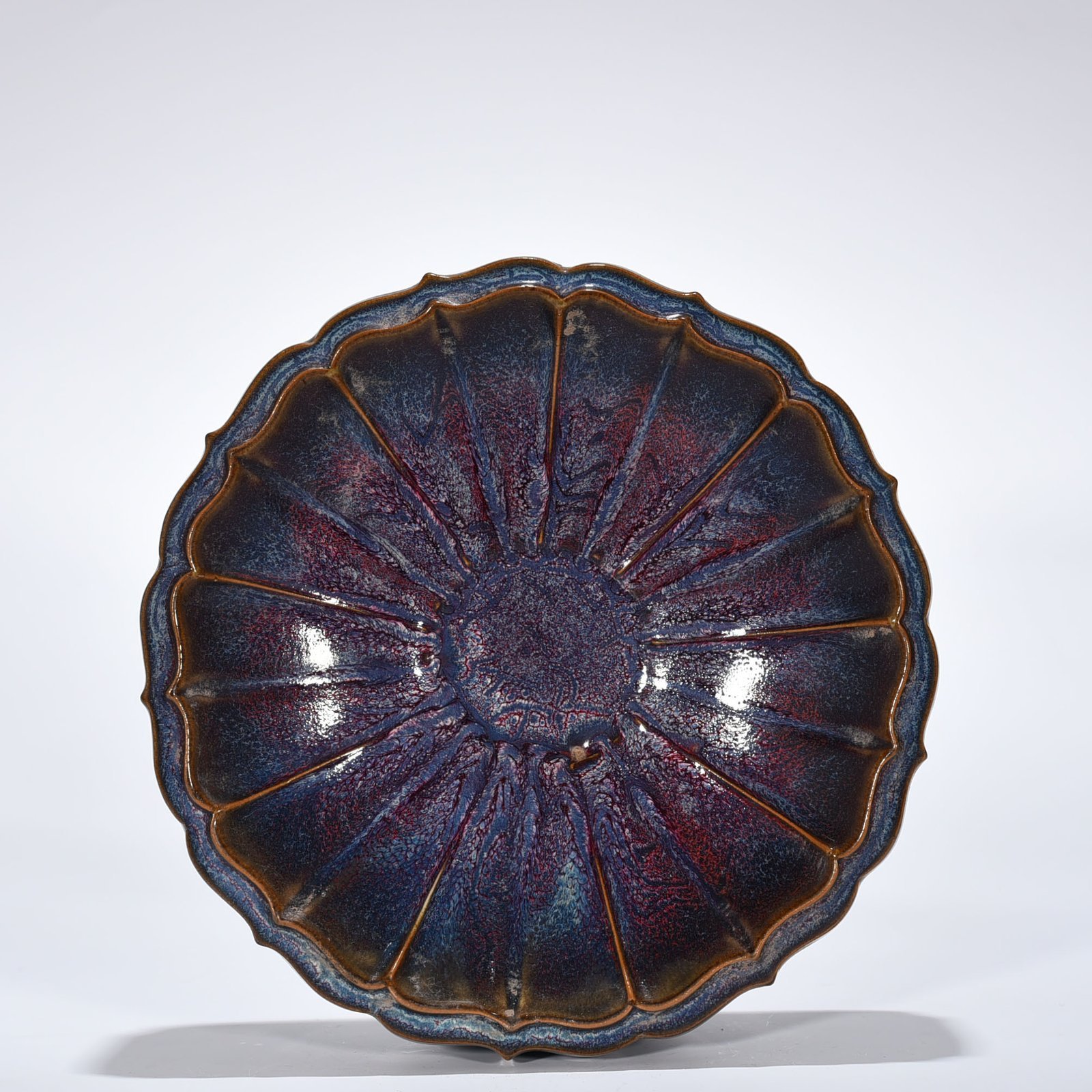 Song Dynasty Jun kiln Zhenghe first year rose purple glaze sunflower mouth wash
