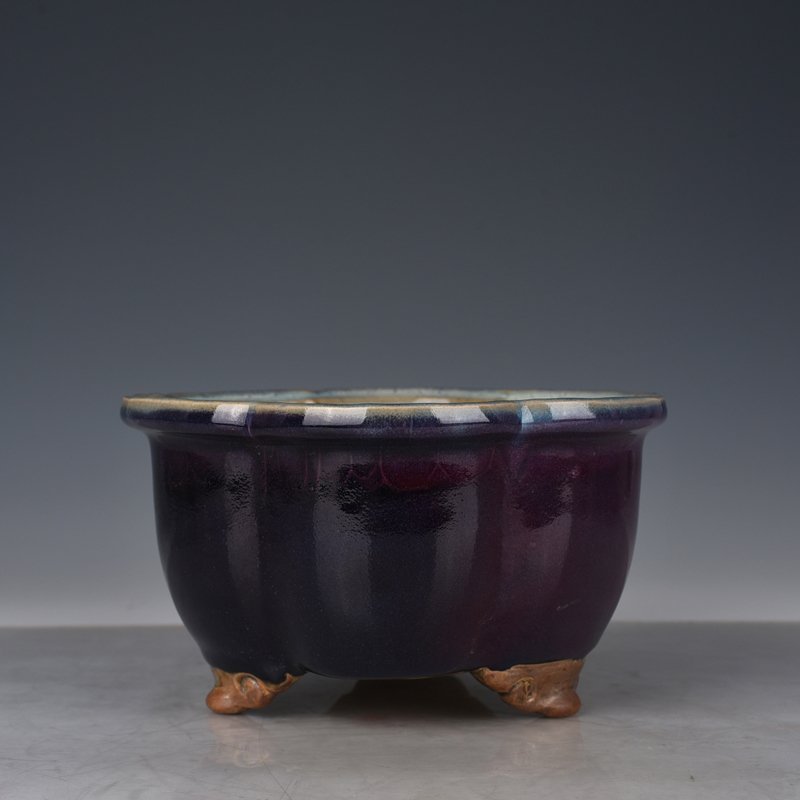 Song Dynasty Jun kiln obsidian purple glazed flowerpot Jianfu Palace