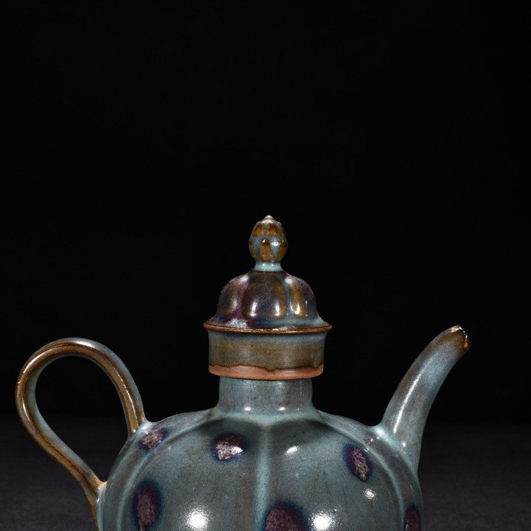 Song Dynasty Jun kiln obsidian spot scratched edge pot