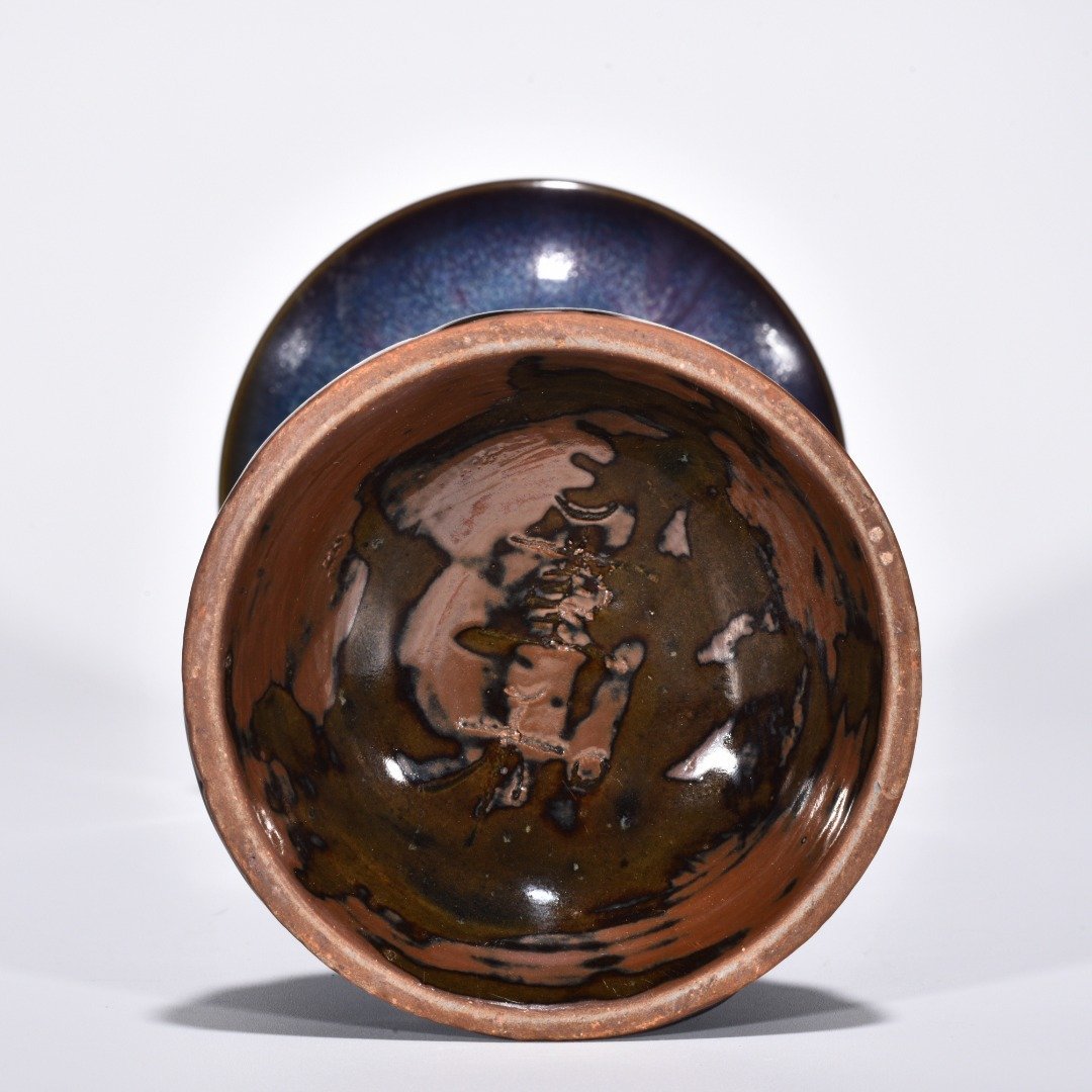 Song Dynasty Jun kiln obsidian rose purple glaze vase