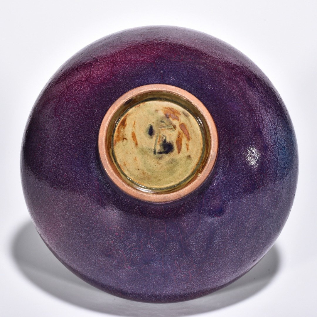 Song Dynasty Jun kiln obsidian rose purple glaze earthworm mud pattern bowl