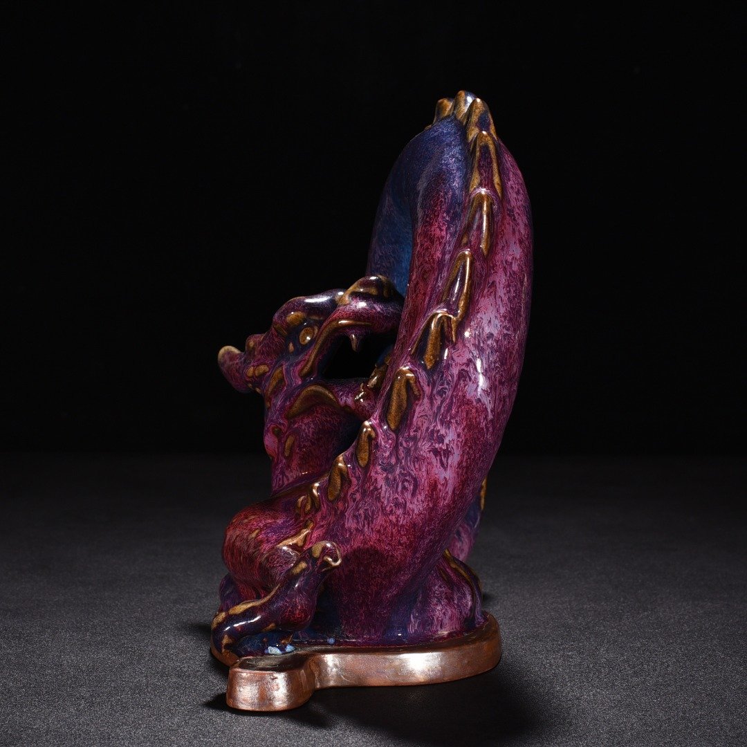 Song Dynasty Jun kiln obsidian rose purple glaze earthworm walking mud dragon pattern