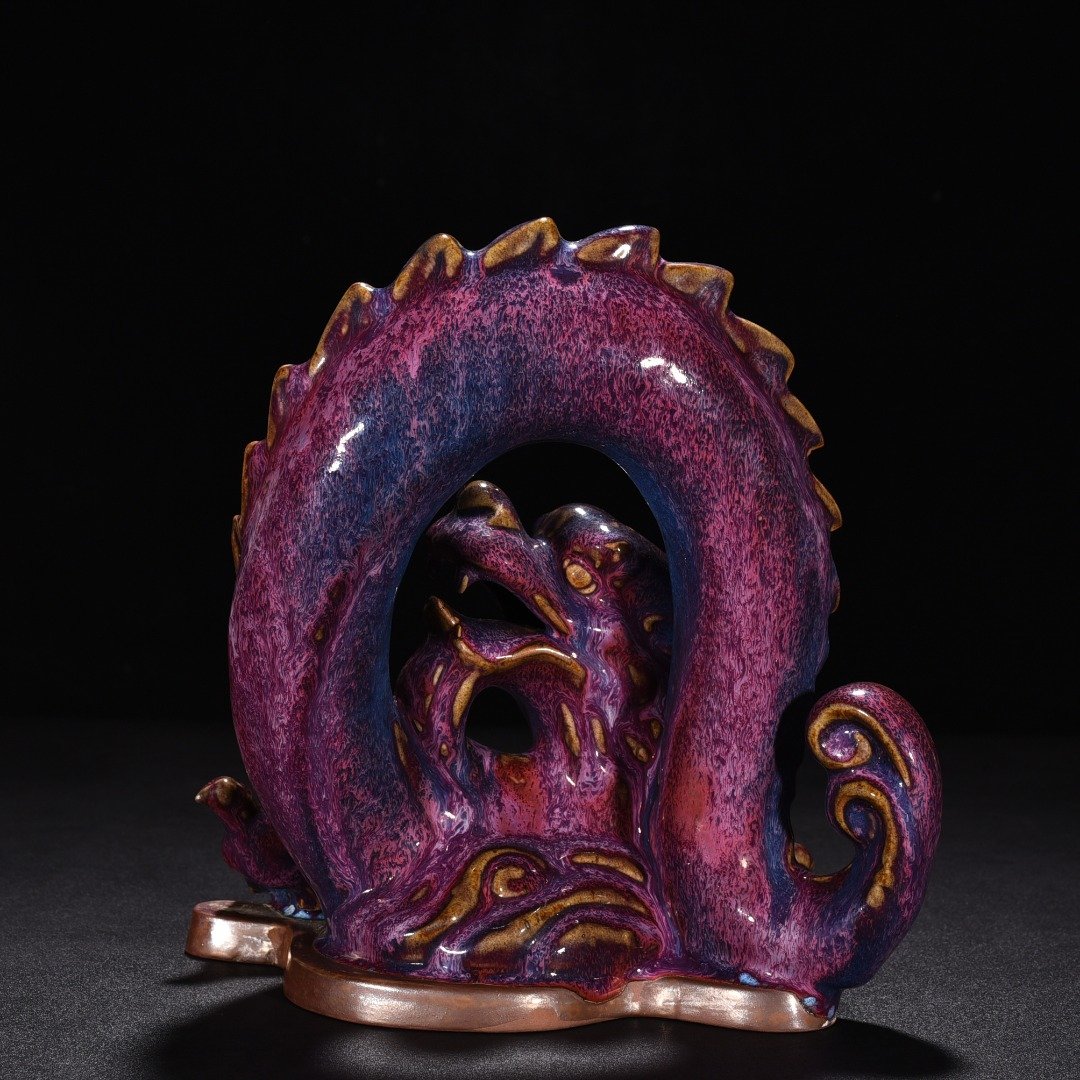 Song Dynasty Jun kiln obsidian rose purple glaze earthworm walking mud dragon pattern