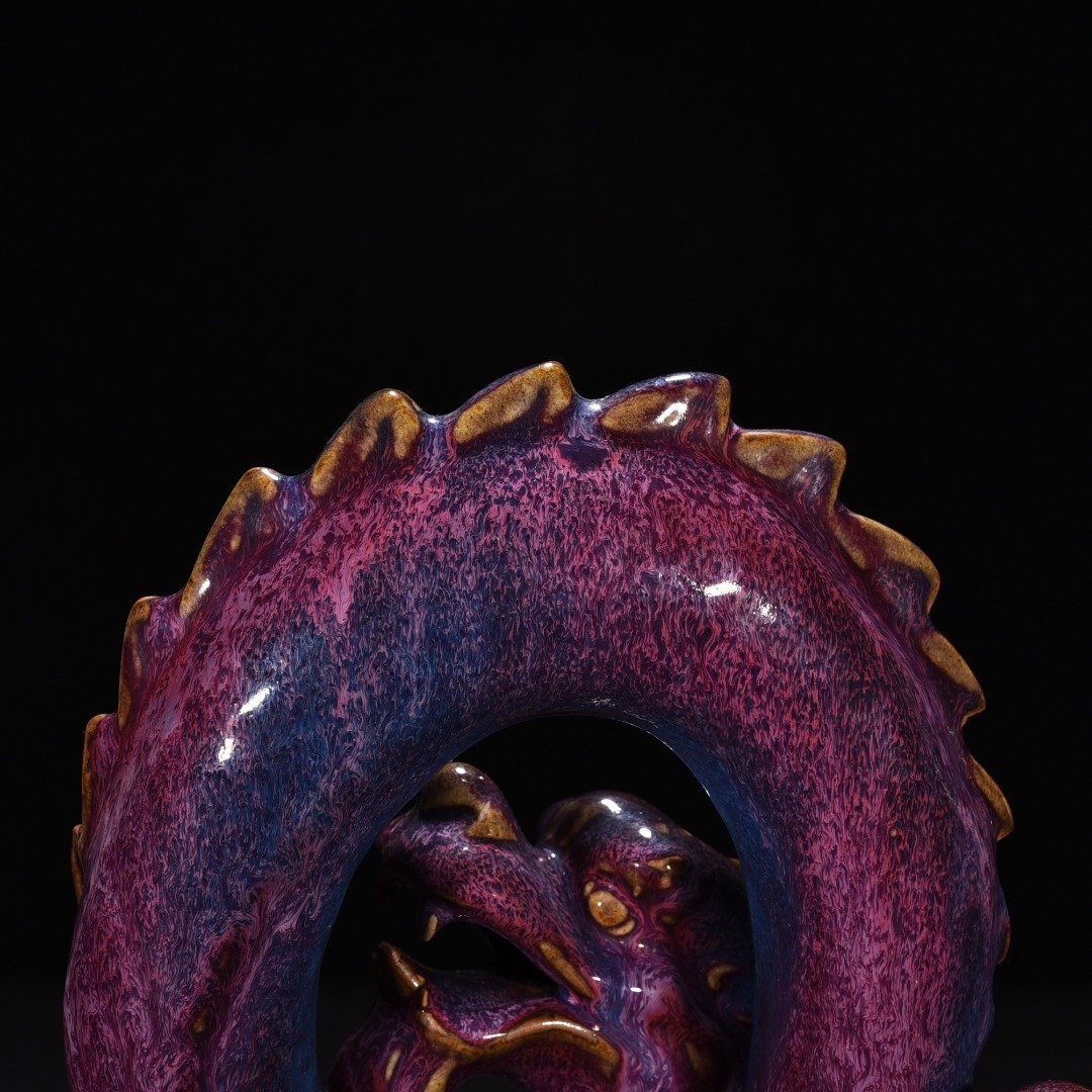 Song Dynasty Jun kiln obsidian rose purple glaze earthworm walking mud dragon pattern