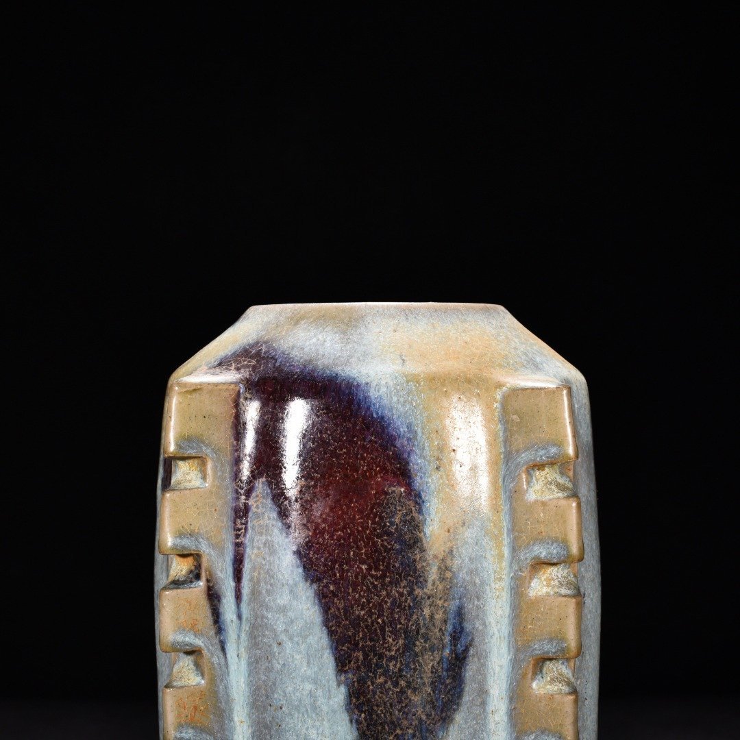 Song Dynasty Jun kiln obsidian rose red moon white glaze Cong style vase