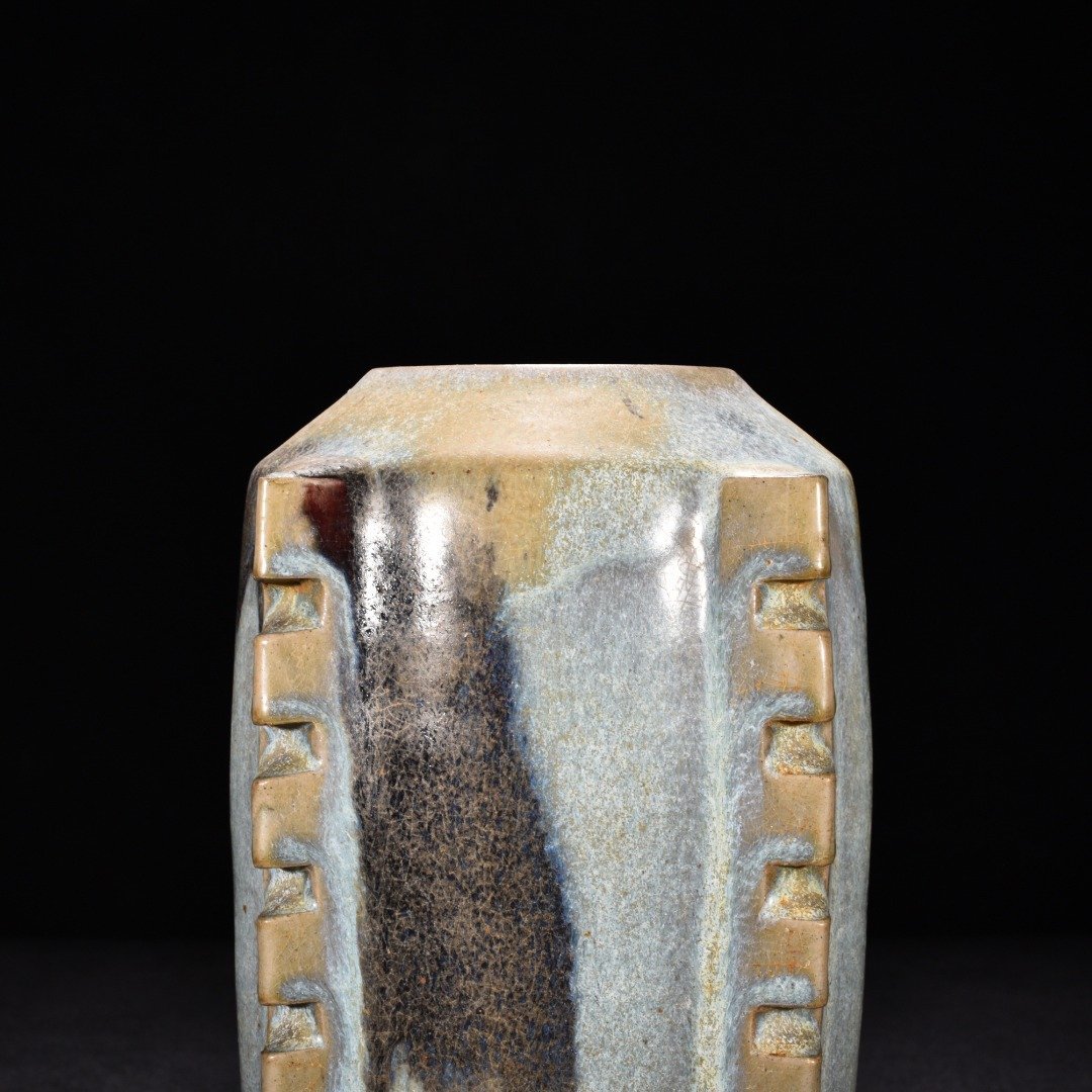 Song Dynasty Jun kiln obsidian rose red moon white glaze Cong style vase