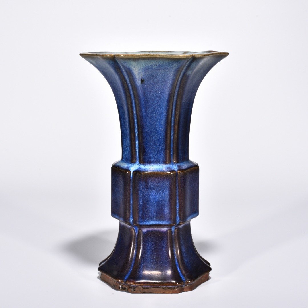 Song Dynasty Jun kiln obsidian grape purple glaze hexagonal flower goblet