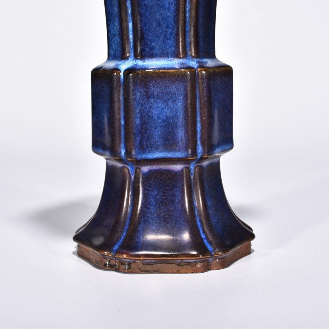 Song Dynasty Jun kiln obsidian grape purple glaze hexagonal flower goblet