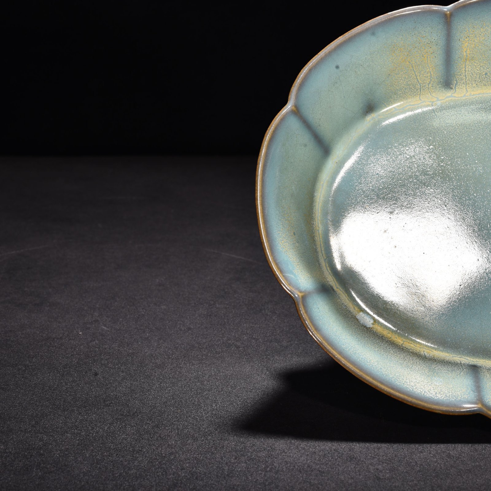 Song Dynasty Jun kiln rose purple inner blue glazed basin