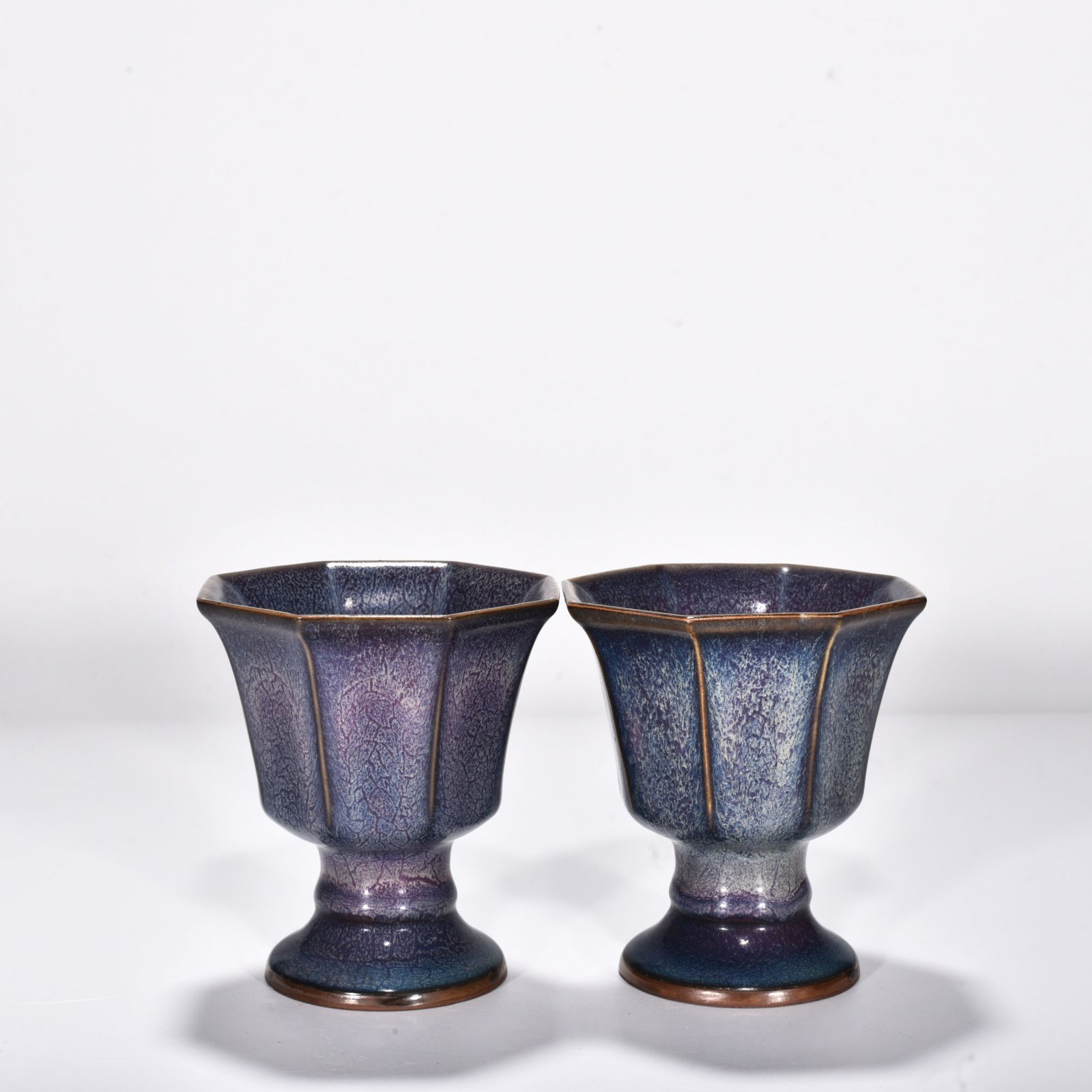Song Dynasty Jun kiln rose purple glaze eight-way stem cup