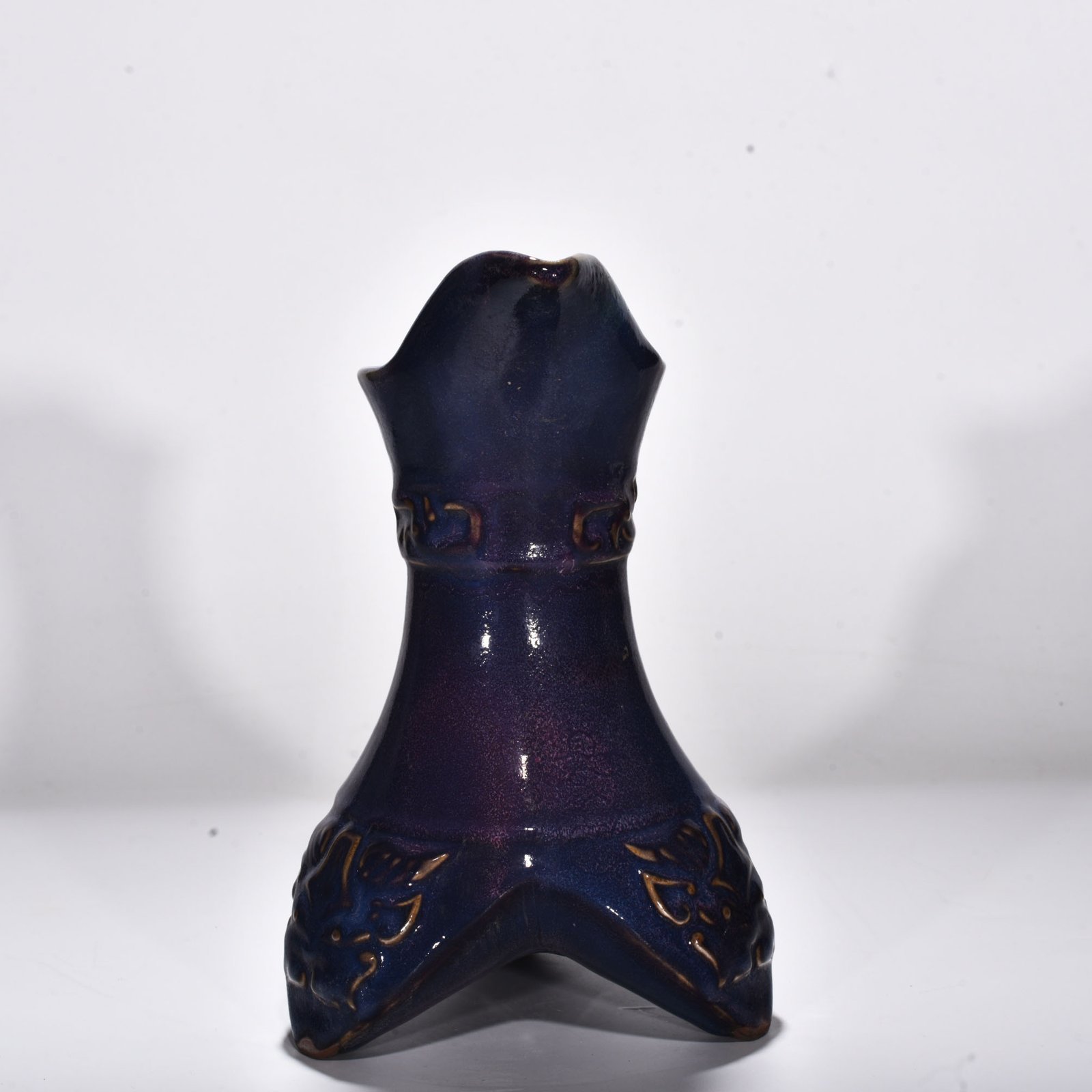 Song Dynasty Jun kiln rose purple glaze animal mask teapot