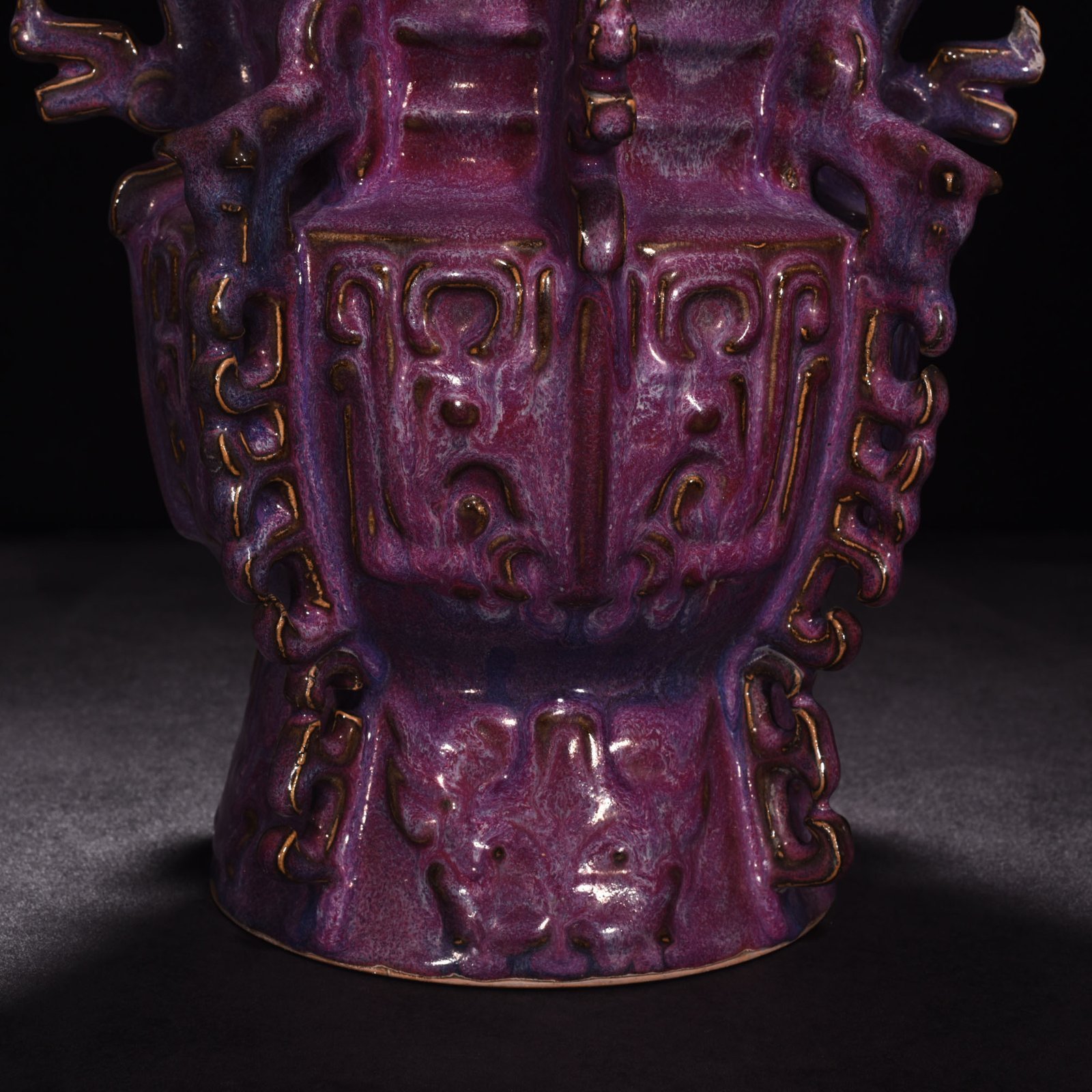 Song Dynasty Jun kiln rose purple glaze phoenix and bird pattern halberd statue