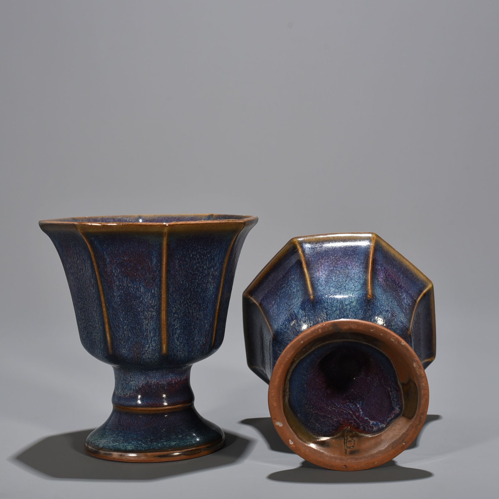Song Dynasty Jun kiln rose purple glaze official eight-way stem cup