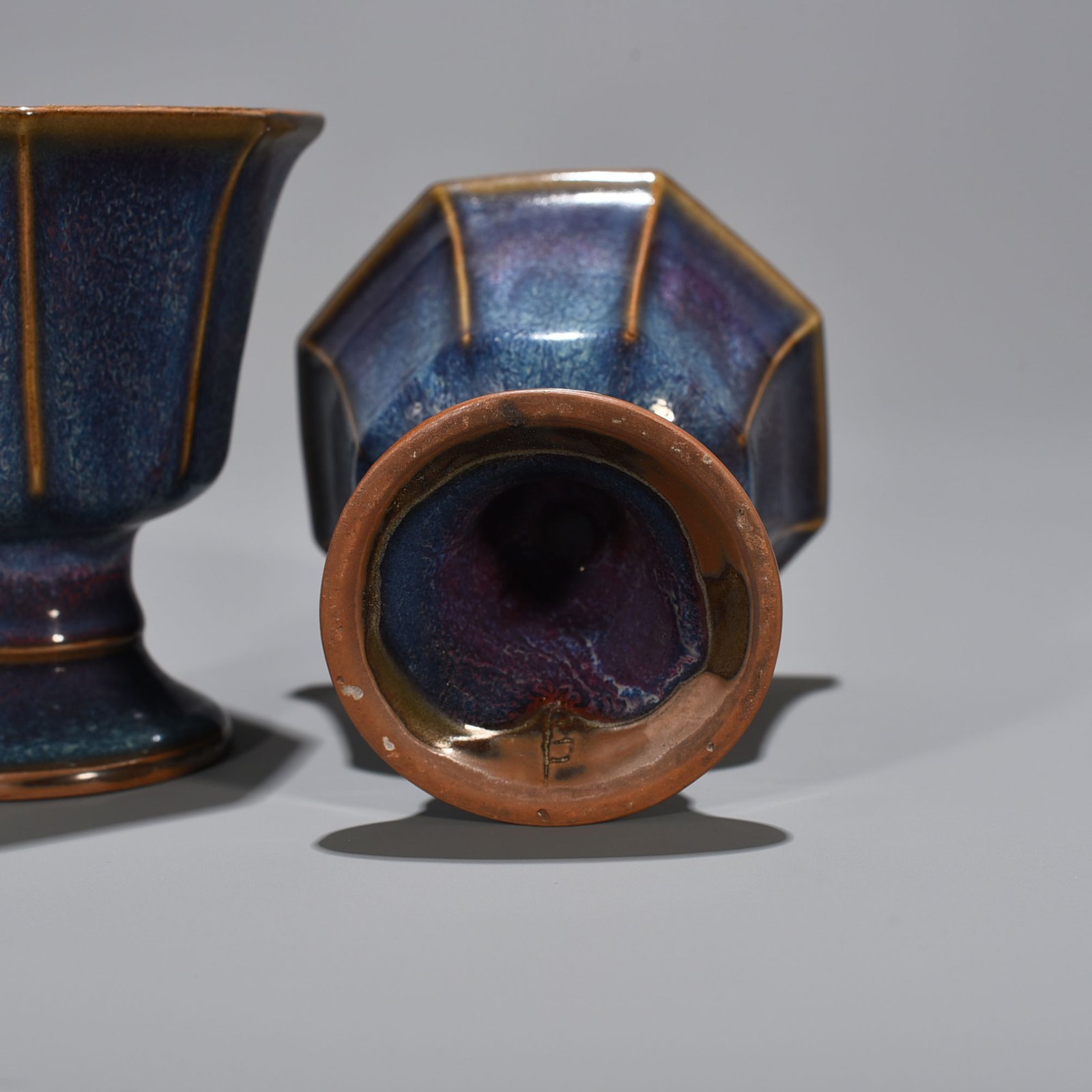 Song Dynasty Jun kiln rose purple glaze official eight-way stem cup
