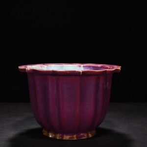 Song Dynasty Jun kiln rose purple glaze folding edge rhombus flower pot