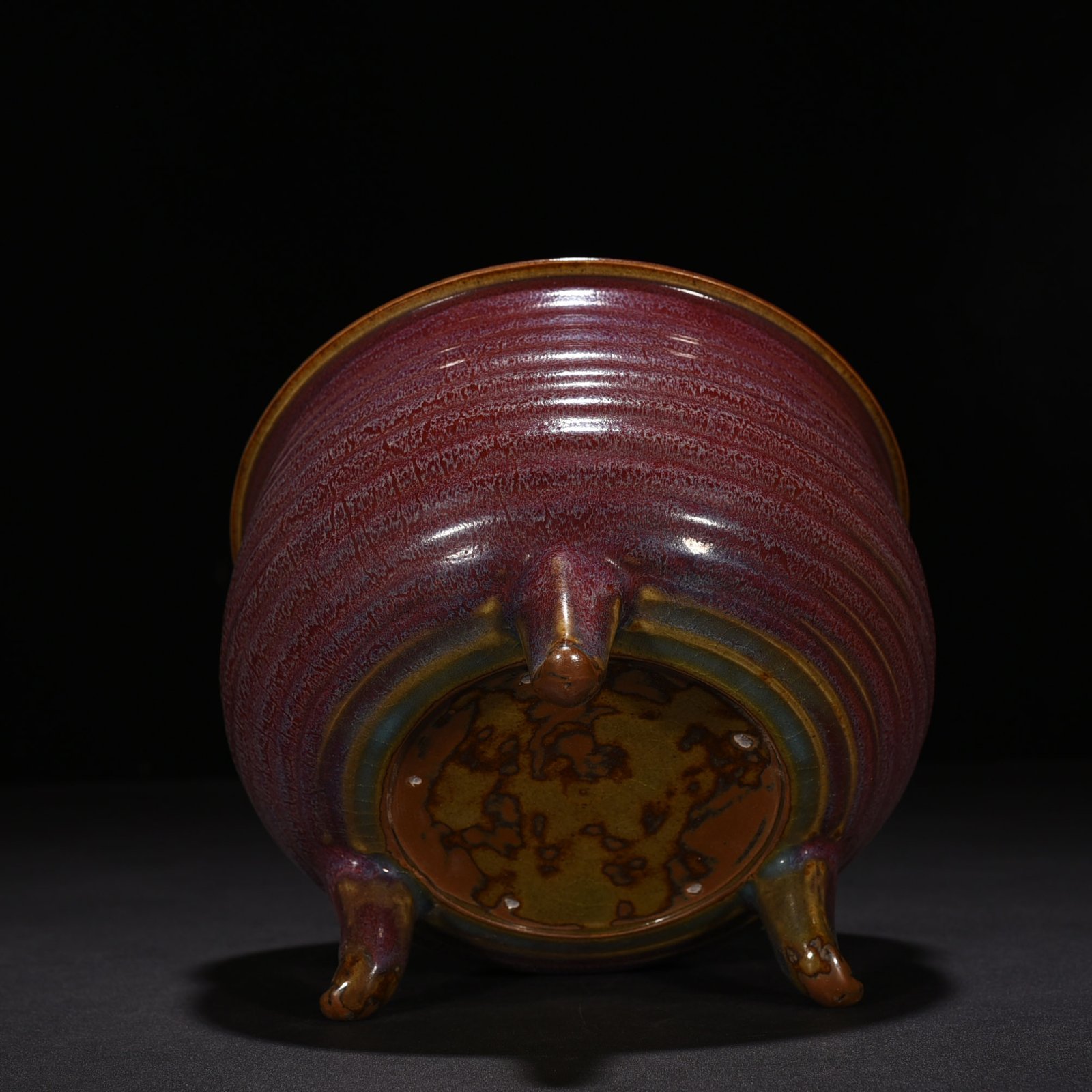 Song Dynasty Jun kiln rose purple glaze three-legged furnace