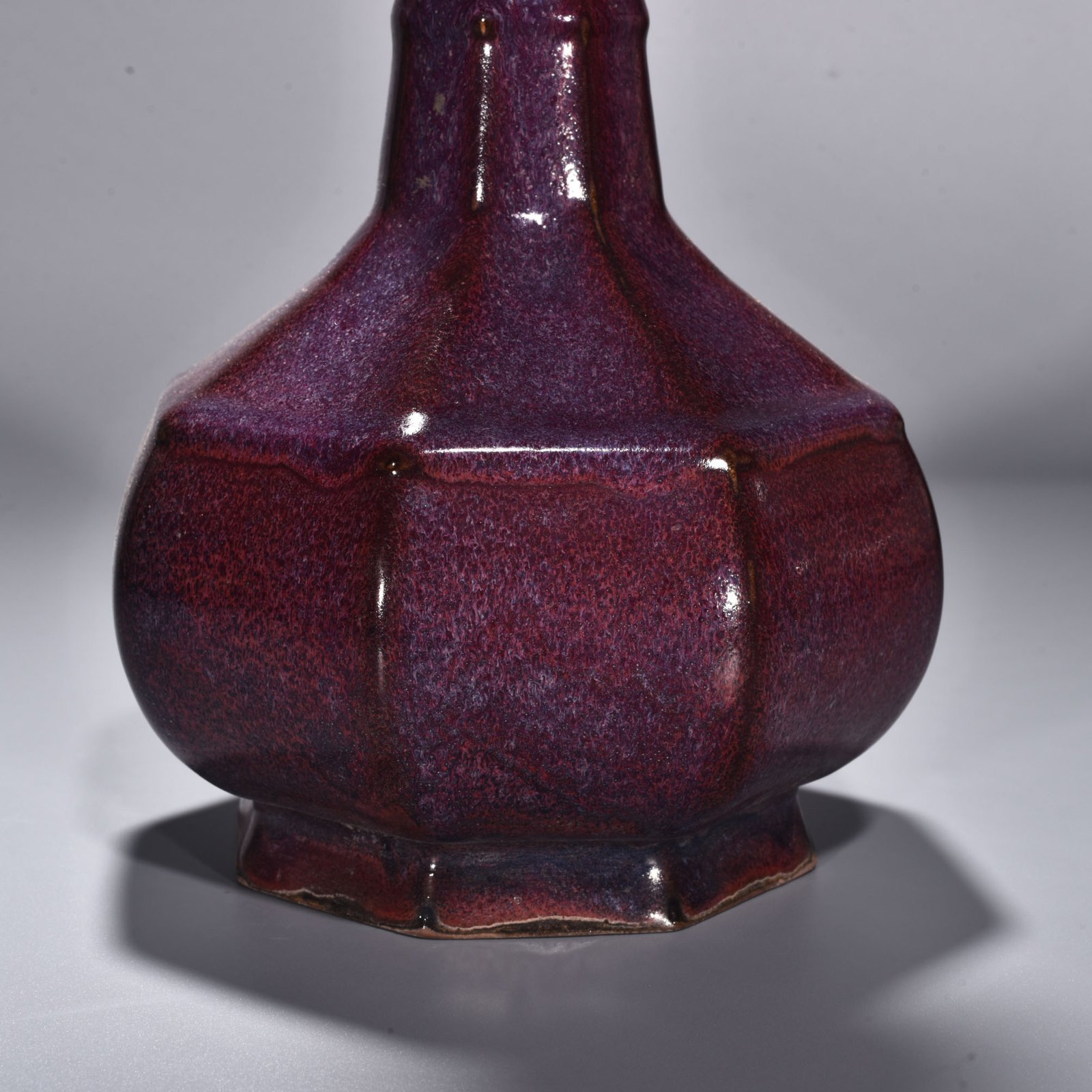 Song Dynasty Jun kiln rose purple glaze dazzling pattern octagonal mallet bottle
