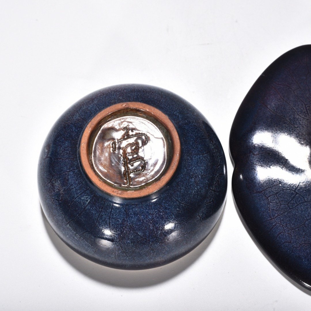 Song Dynasty Jun kiln rose purple glaze covered bowl
