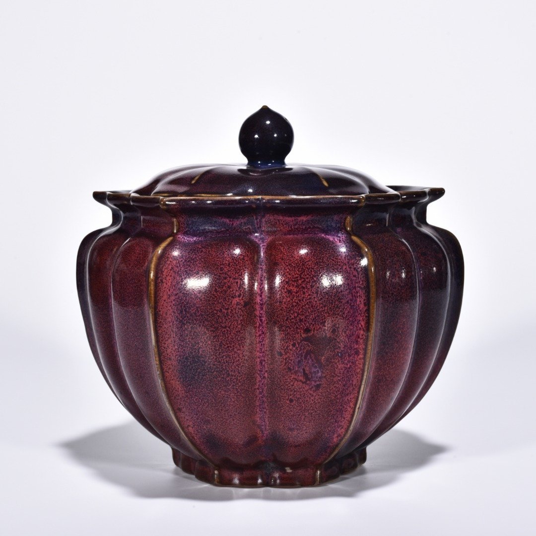 Song Dynasty Jun kiln rose purple glaze rhombus lid jar