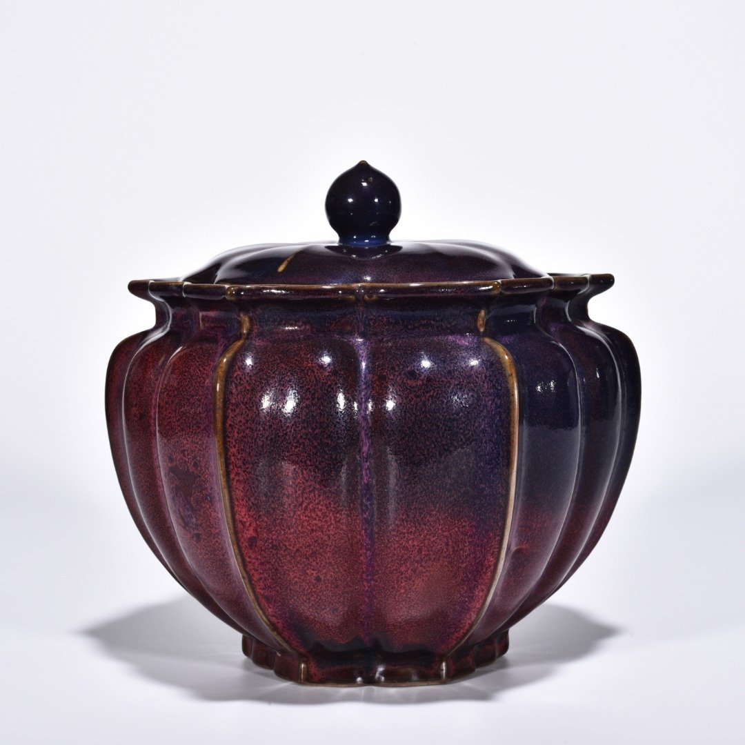 Song Dynasty Jun kiln rose purple glaze rhombus lid jar