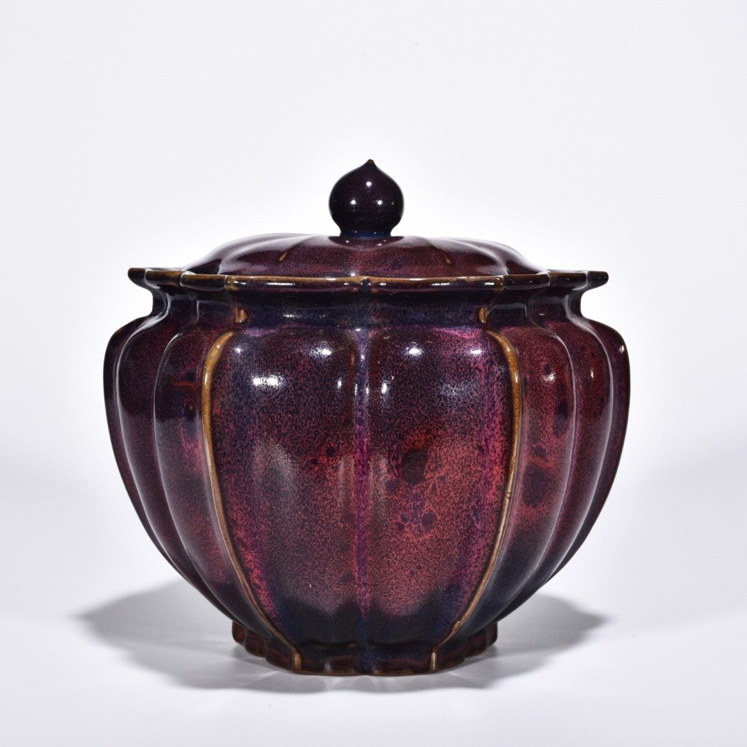 Song Dynasty Jun kiln rose purple glaze rhombus lid jar