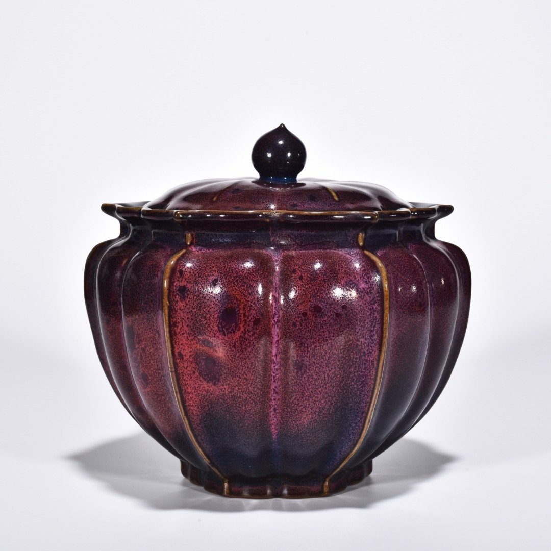 Song Dynasty Jun kiln rose purple glaze rhombus lid jar