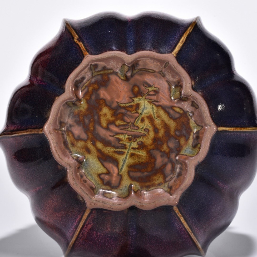 Song Dynasty Jun kiln rose purple glaze rhombus lid jar