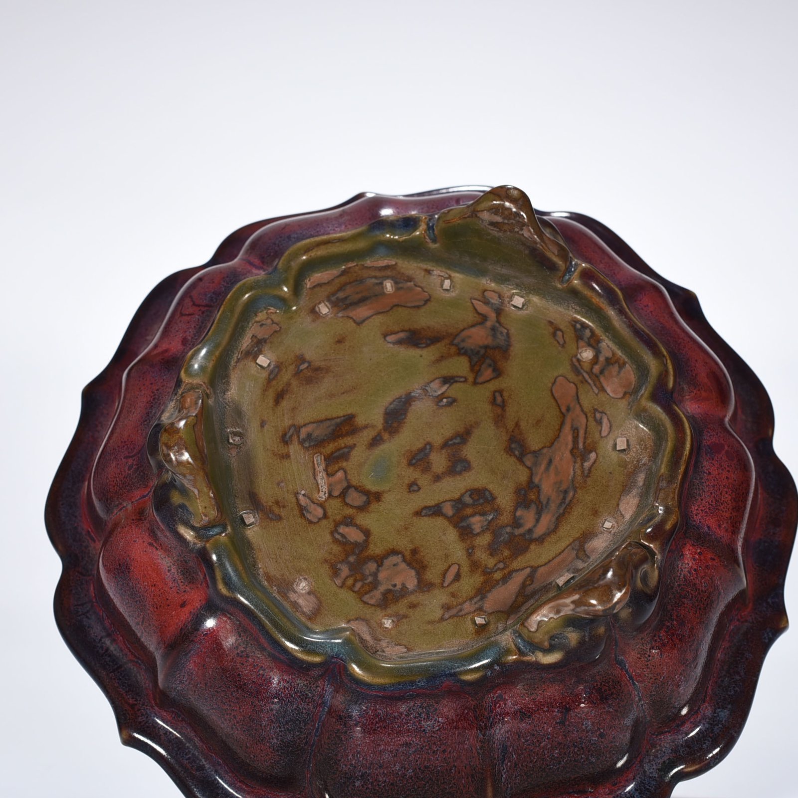 Song Dynasty Jun kiln rose purple glaze sunflower mouth three-legged wash